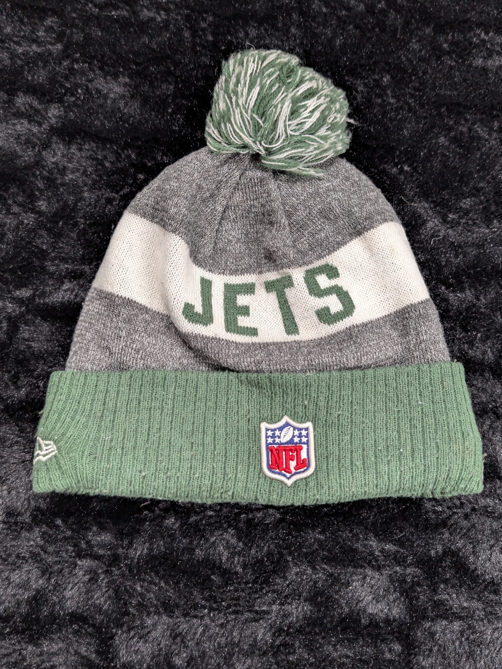 New Era New York Jets NFL Pom Cuffed Knit Beanie Hat Green Gray OSFM